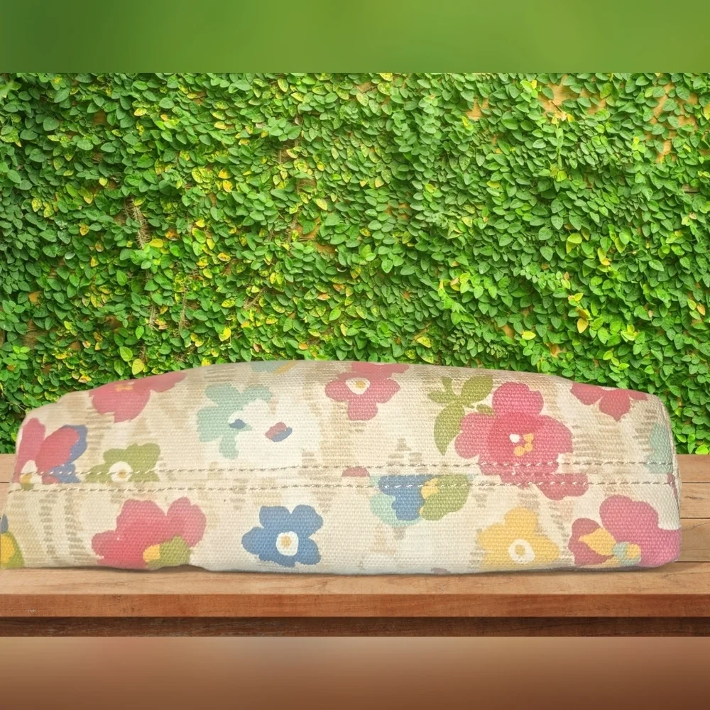 Relic Floral Kisslock Wallet